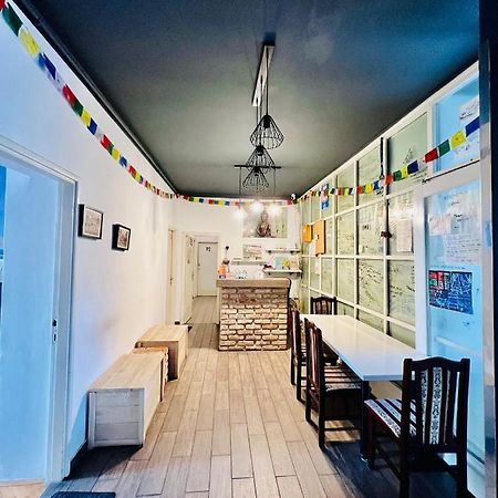 Bishnu Hostel Zagreb Extérieur photo