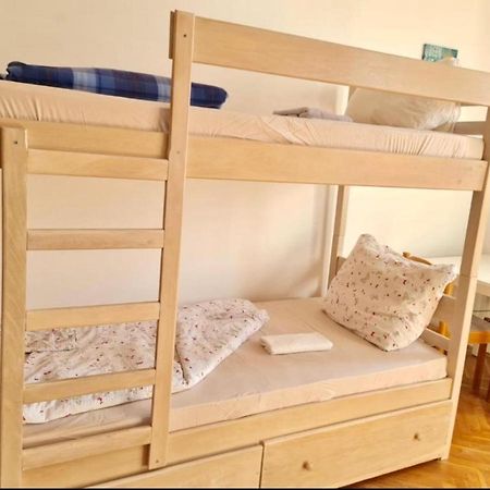 Bishnu Hostel Zagreb Extérieur photo