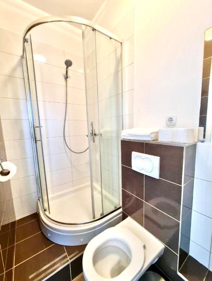 Bishnu Hostel Zagreb Extérieur photo
